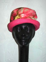 Vintage pink floral hat by Lazarus