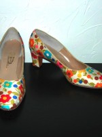 Vintage mod floral pumps, size 9 US