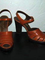 Vintage Pavano sandals, size 9 US