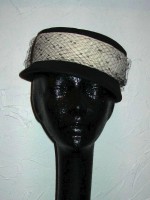 Vintage black & white straw hat