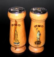 New York City souvenir salt & pepper shakers