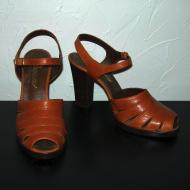 Vintage Pavano sandals, size 9 US
