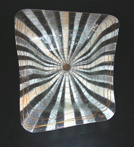 Higgins glass dish