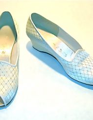 Daniel Green "Outdoorables" white & gold peeptoe slippers