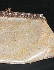 Dal'on gold leafy clutch