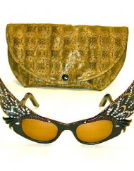 Vintage French sunglasses w/wings and soft case