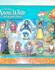 Vintage Snow White and the Seven Dwarfs figures set