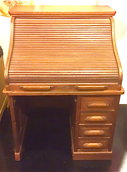Vintage roll top desk, SOLD