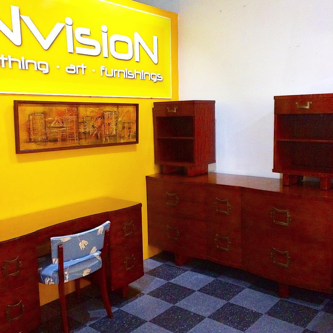 1950s RWay bedroom set, with large 12-drawer dresser, 2 bedside tables, and a glass topped vanity with 8 drawers and a chair,$900/set